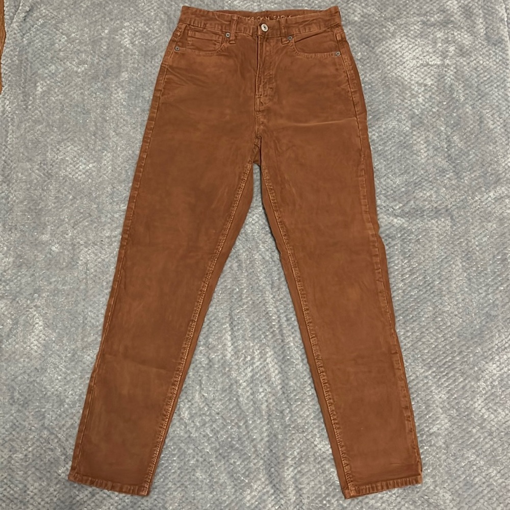 America Eagle corduroy mom jeans size 2 super stretch